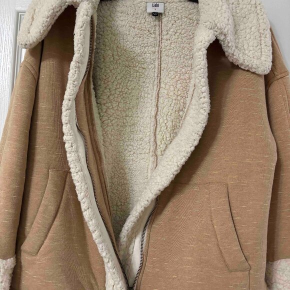 CAbi McQueen Coat In Tan with white wool -like lining and accents.  Size S - Picture 5 of 8